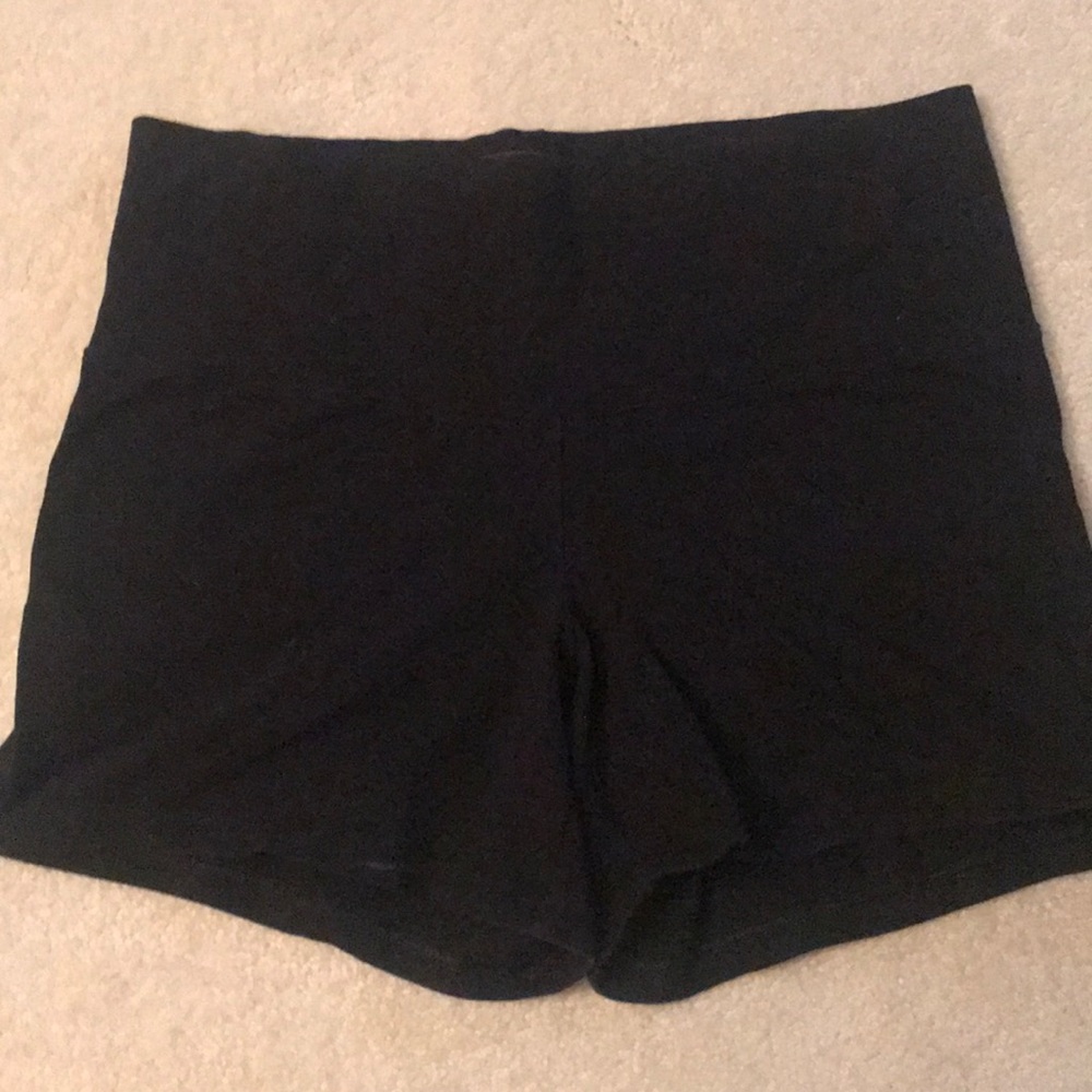 Old navy active maternity shorts